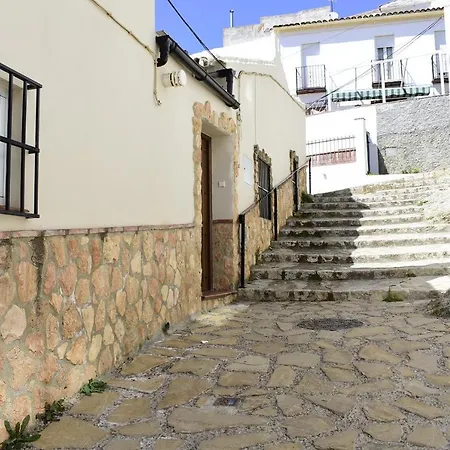 Casa Calma Con Patio. A 500 M De Puente Nuevo Ronda