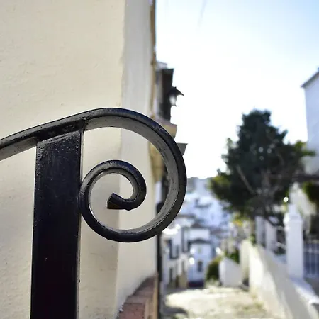 Casa Calma Con Patio. A 500 M De Puente Nuevo Сasa de vacaciones