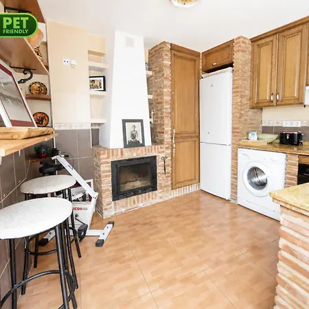 Casa Calma Con Patio. A 500 M De Puente Nuevo Сasa de vacaciones